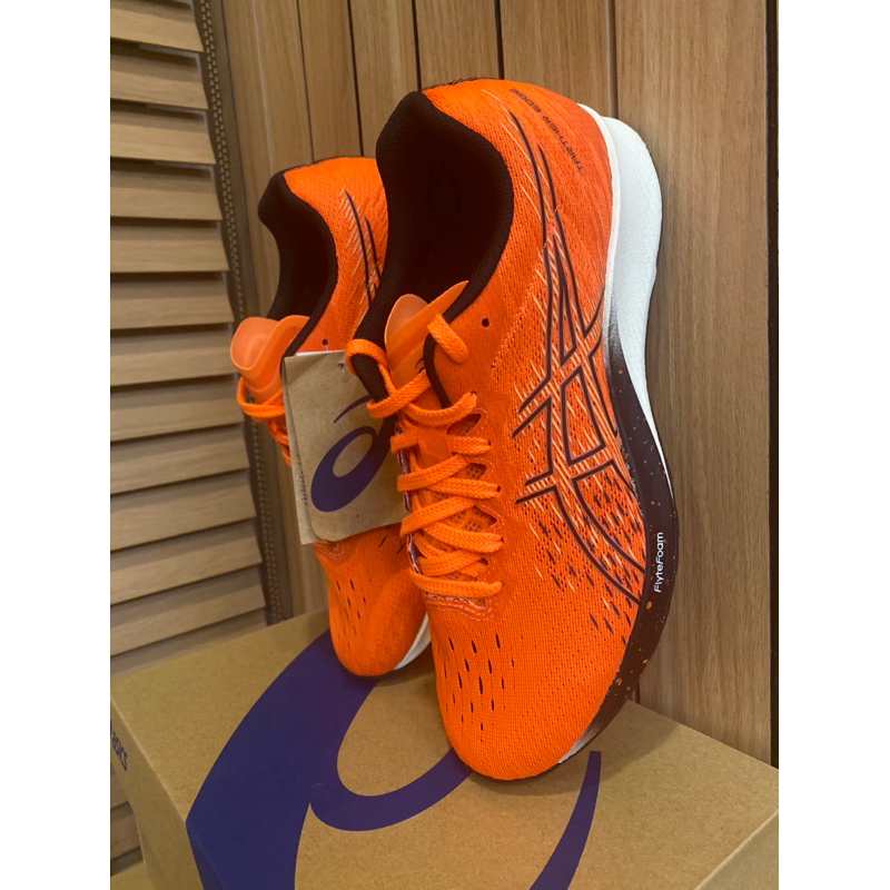 Asics Tartheredge 3 รองเท้าวิ่ง ผู้ชาย แบบหน้ากว้าง 2E