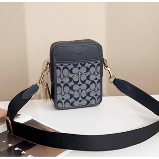 Coach CG996 Sullivan Crossbody In Signature