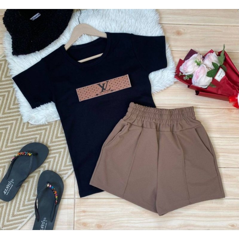 เซ็ท2ชิ้น ใส่สบาย เสื้อยืดเข้ารูป+กางเกงขาสั้น