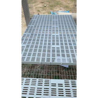 LittleTree แผ่นปูพื้นพลาสติก รุ่นครึ่งเมตร 30x50x5 ซม. แผ่นปูพื้นจัดสวน แผ่นรองกระถาง ปูพื้นกรงสัตว์ กันลื่น ระบายน้ำดี
