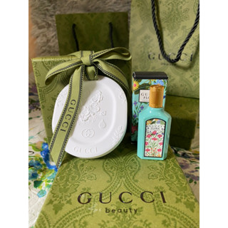 Set Gucci Flora Gorgeous Jasmine EDP X Gucci Beauty Ceramic Perfume Diffuser