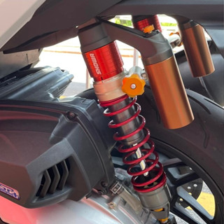 โช้คหลัง SHOWA นำเข้าจากประเทศญี่ปุ่น สำหรับรุ่น X-MAX300 , FORZA300 / FORZA350 OP1 ปรับได้ 4 จุด เลือกรุ่นได้