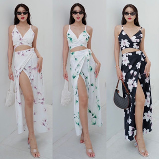 Floral beaches set ชุดเซทเสื้อสายเดี่ยวไขว้ผูก มาพร้อมกางเกงทรงผูก ผ้าพิมพ์ลายสุดเก๋ มี3สี By Intuon