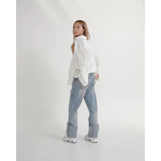 [Back in Stock] SAC. BKK เสื้อเชิ้ตผู้หญิง ทรงโอเวอร์ไซส์ เว้าปลายเสื้อ รุ่น Oversize Curve Shirt