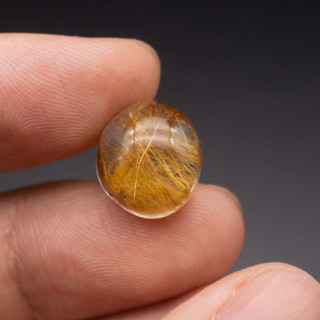 พลอยไหมทอง(Rutile Quartz) ไหมแน่น สีทองสวย หนัก 13.91 กะรัต พลอยแท้ จากประเทศบราซิล