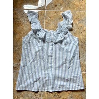 เสื้อกล้ามลายริ้วสีฟ้า