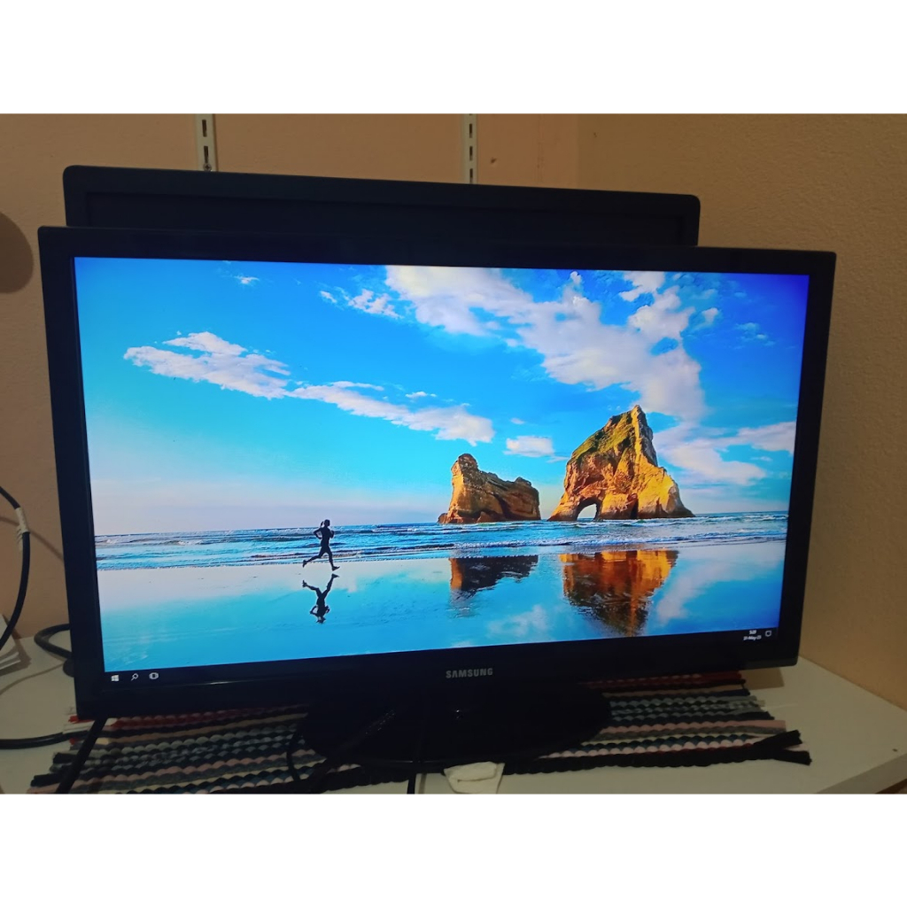 LED TV Samsung 23 นิ้ว รุ่น UA23F4003AR มือสอง สภาพดี มีรีโมท