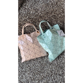 BAO BAO ISSEY MIYAKE LUCENT 6X6 One-Tone Tote Bag💯 เช็คสินค้าก่อนสั่งซื้อ‼️กระเป๋าถือผู้หญิง กระเป๋าถือ กระเป๋าแบรนด์เนม