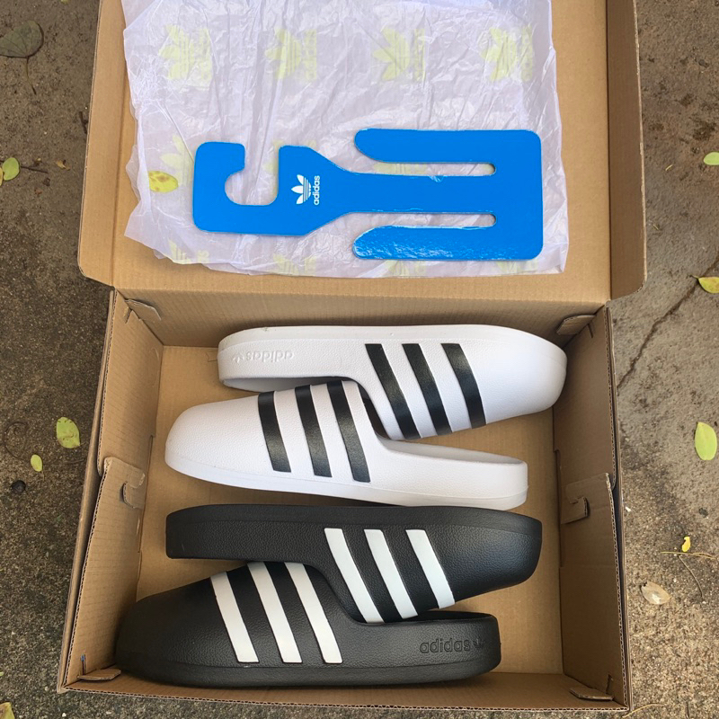 รองเท้าแตะ Adifom Adilette พร้อมส่ง 36-44 แถมกล่อง