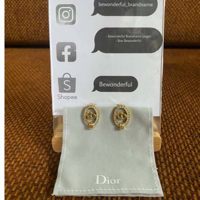 CHRISTIAN DIOR C D Crystal Clip-On Earrings แบบหนีบ ของแท้ มือสอง แบรนด์เนม ต่างหู ตุ้มหู