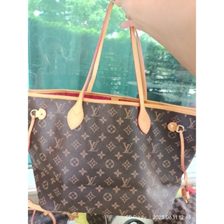 Louis Vuitton handbags never full mm monogram used bag like new good condition good price