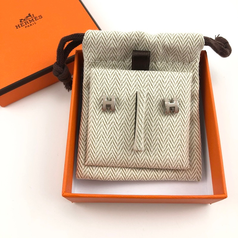 New! Hermes Mini Pop H Earring ( เช็คสต็อคก่อนสั่งอีกทีนะคะ )