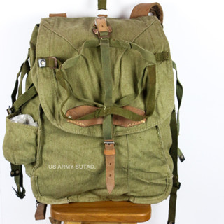 เป้ผ้าแคนวาส เป้แบ็คแพ็ค ทหารโรมาเนีย ช่วงปี 70s Romanian military backpack. งานเก่า วินเทจ ผ้าเเคนวาส สายสะพายหนังแท้