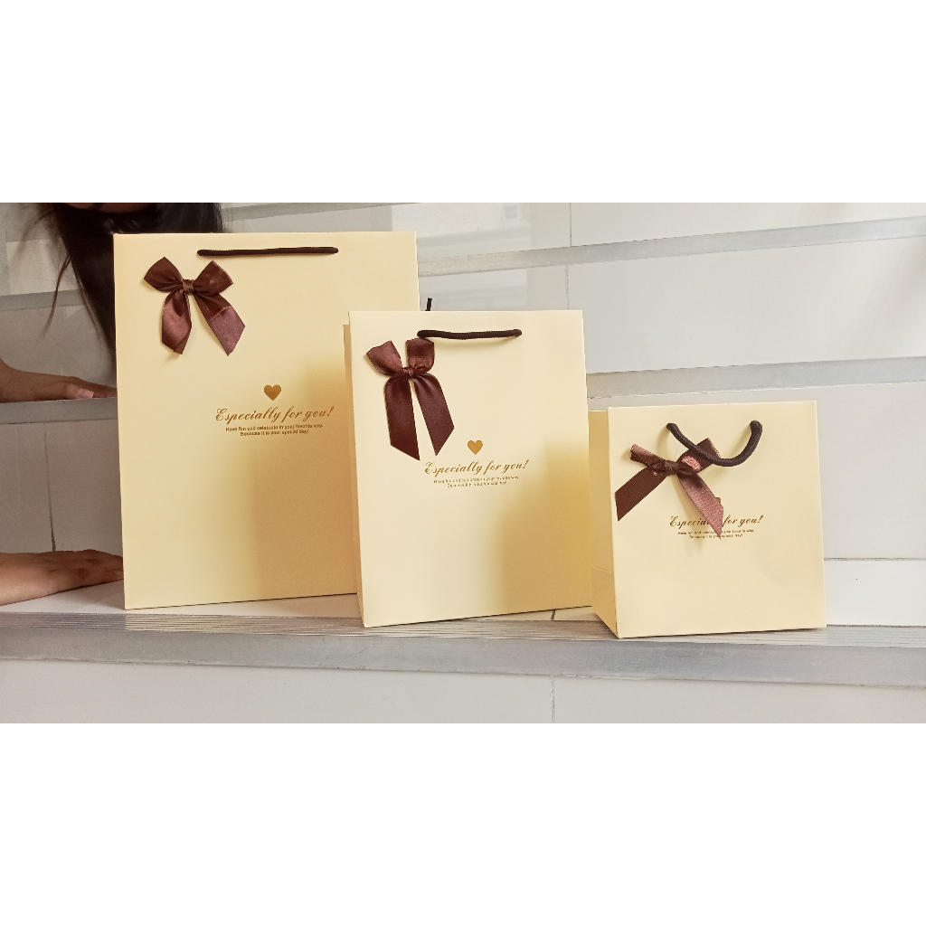 ✨พร้อมส่ง✨ paper bag ถุงกระดาษน่ารักๆ ถุงกระดาษติดโบว์ อเนกประสงค์