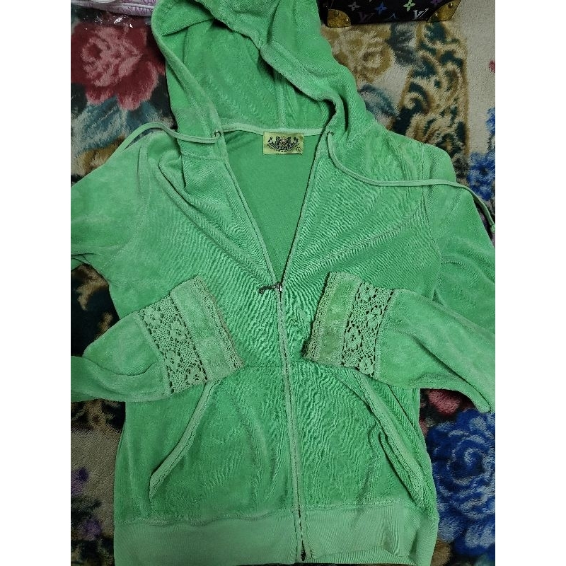เสื้อคลุมผ้าขนหนูสีเขียว Juicy Couture สภาพดี