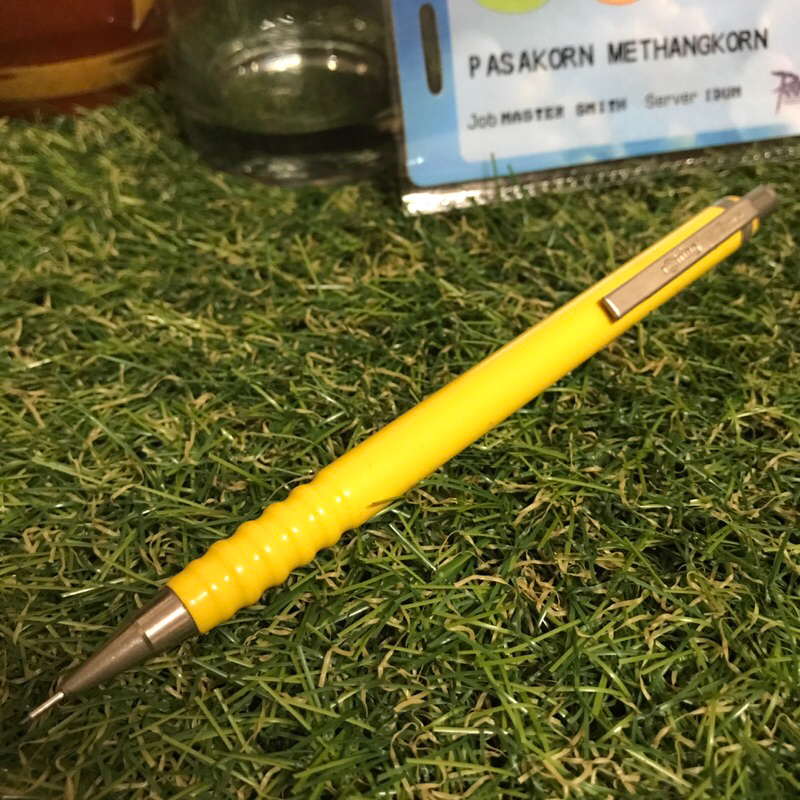 ดินสอกด Rotring รุ่นเก่า - Vintage W. Germany Rotring Tikky Special 0.5mm Mechanical Pencil in Yello