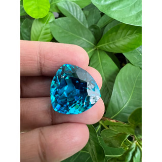 Lab Blue Topaz Trillion 20x20mm 1 pieces