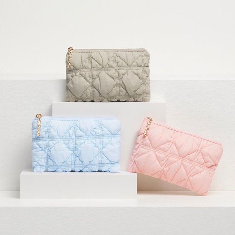 Carlynรุ่น soft pouch