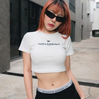 เสื้อครอป "Orbit V" Baby Crop Tee (White) | Velika