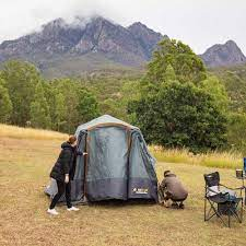 FAST FRAME BLOCKOUT 4 PERSON TENT