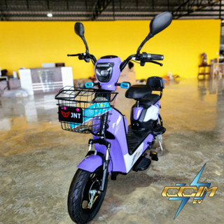 รถไฟฟ้า CCM EV A8000 สีม่วง