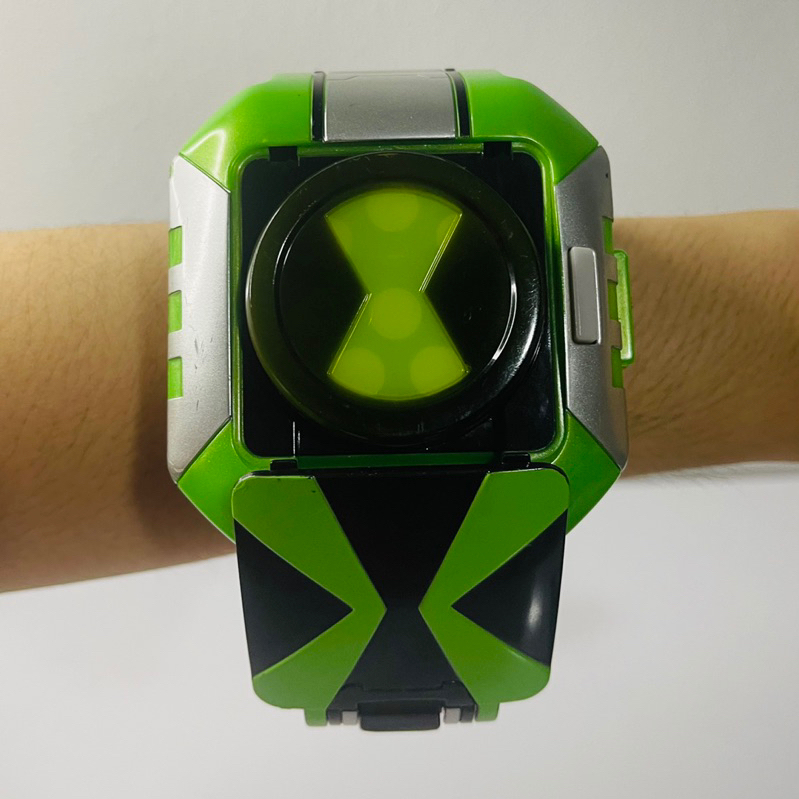 Omnitrix Touch Ben10 Omniverse (นาฬิกา ออมนิทริกซ์ รุ่นสัมผัส เบนเทน ออมนิเวิร์ส ของเล่น จากเรื่อง เบนเทน)