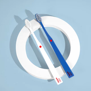 แปรงสีฟันสำหรับคนทั่วไป EDELWHITE UltraSoft Flosserbrush