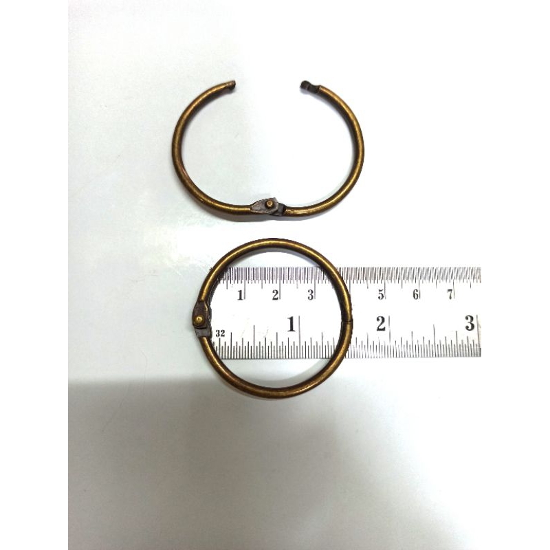 ห่วงเปิดสำหรับทำพวงกุญแจขนาด4ซม/สีเหลืองรมดำ