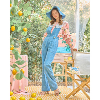 Wila-BLOSSOM DENIM OVERALL PANTSกางเกงเอี๊ยมผ้ายีนส์สีฟ้าทอลาย Lemon Blossom ตัดต่อ2 กระเป๋าข้างโดดเด่น ขอบเอวอยู่ระดับก