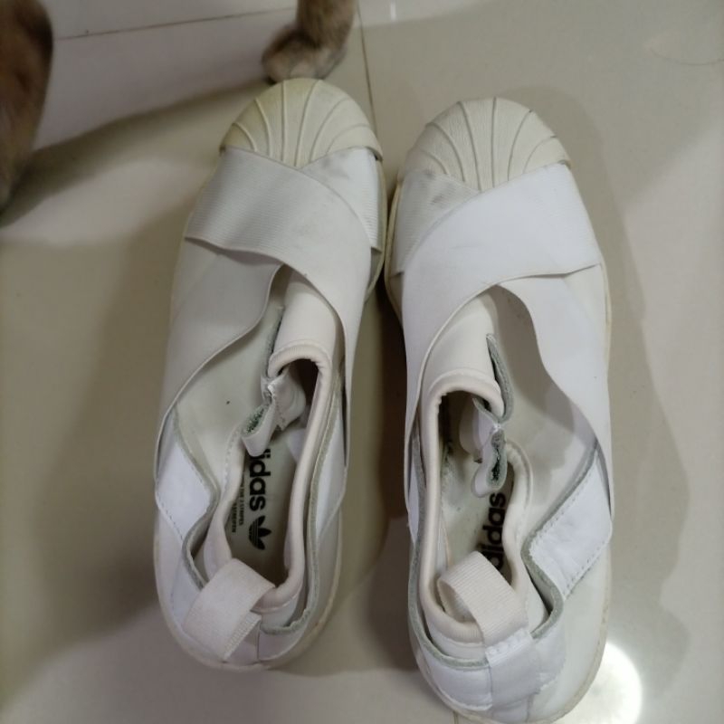 รองเท้ามือสอง Adidas Superstar slip on สีขาว