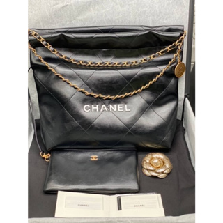 กระเป่าสะพายข้าง Chanel  งานออริเทียบแท้* size  35cm.  และ 39 cm boxset*