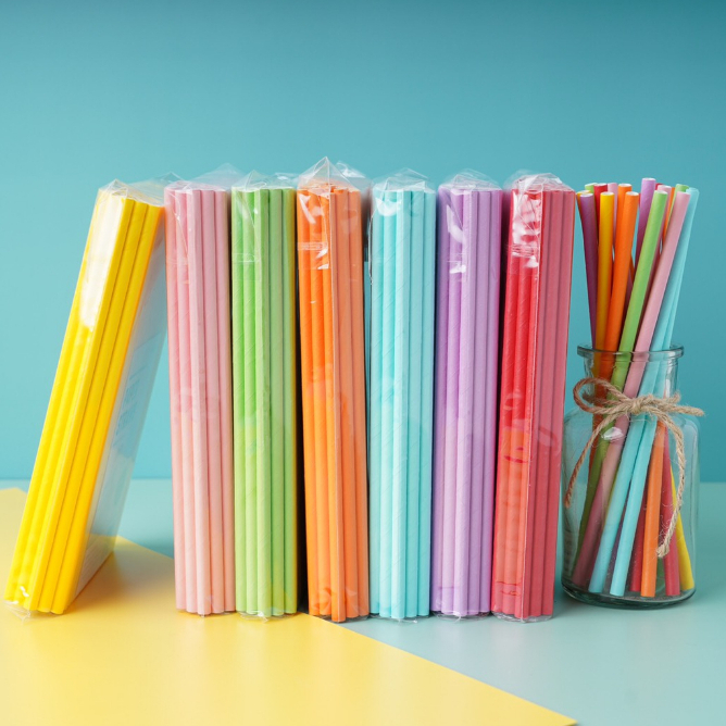 หลอดกระดาษสีพาสเทล เเบรนด์ Paper Straws ขนาด6mm×197mm Food Grade มาตรฐานจาก FSC บรรจุ100 หลอด ผู้ผลิตเจ้าเเรกในประเทศไทย ราคา ถูกที่สุด ดีลบีเคเค รูปภาพหลัก