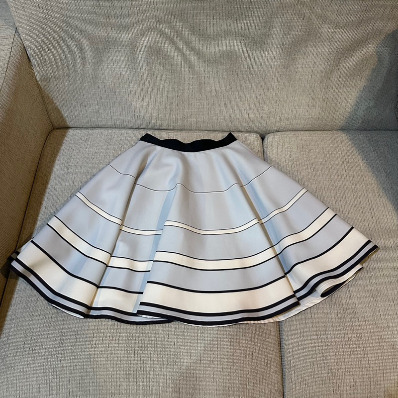 [เอว 24-26] Poem Bkk Circle Skirt กระโปรงบาน แบรนด์โพเอ็ม รุ่นในตำนาน
