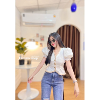 🌸cha-nee shop🌸เสื้อคอวี แต่งระบาย แขนตุ๊กตา แต่งกระดุม แขนพองๆสวยมากๆ