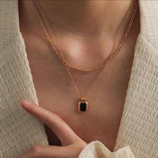 Black square pendant double layer