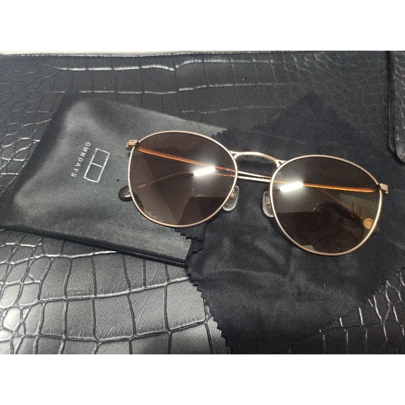 แว่นตากันแดด Owndays มือสองไม่มีตำหนิ