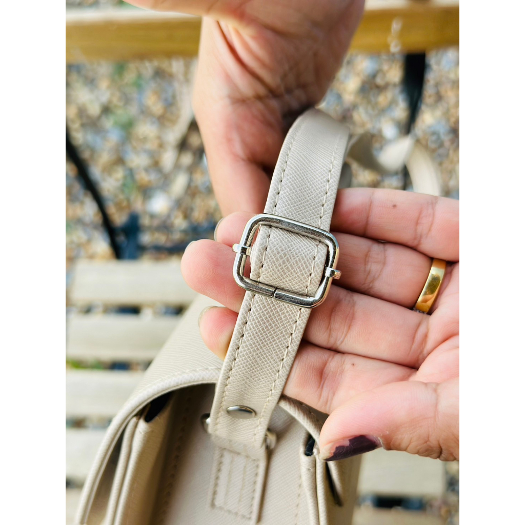 BELINE Mystic กระเป๋าสะพายข้างผู้หญิง กระเป๋าหนัง PU ดีไซน์เรียบหรู สายปรับได้ Made in Thailand - รูปที่ 7