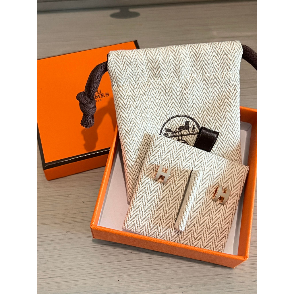 Hermes Mini Pop H Earrings ต่างหูแอเมสแท้ 100% ของใหม่ อุปกรณ์ครบพร้อมใบเสร็จ