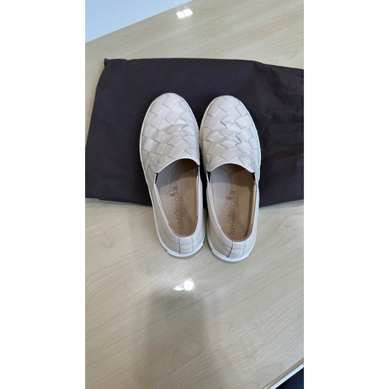 (Used) Favorite shoes by picha FSV รองเท้าหนังสาน พื้นสไตล์รองเท้าผ้าใบ