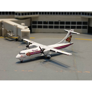 โมเดลเครื่องบิน [LH4238] 1:400 Thai Airways ATR 42-320 HS-TRK