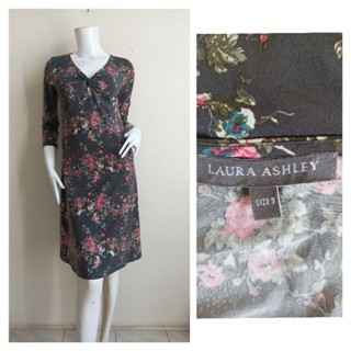 LAURA ASHLEY DRESS ผ้าโพลียืด ลายกุหลาบ Size 9 ( S-M ) รอบอก 34-38 นิ้วค่ะ