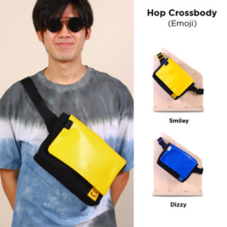 กระเป๋า Hop Crossbody (Emoji) - Korideer