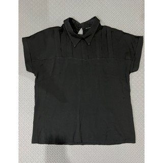 0407 เสื้อเชิตสีดำ มือ 2 Size S-M ใหม่มากและสวยมาก