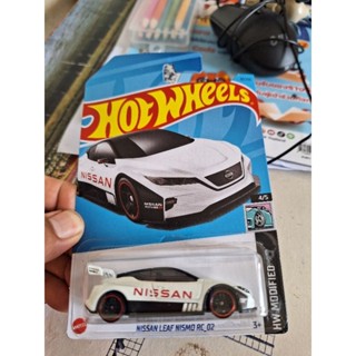 hotwheel basic car Nissan leaf nismo rc 02