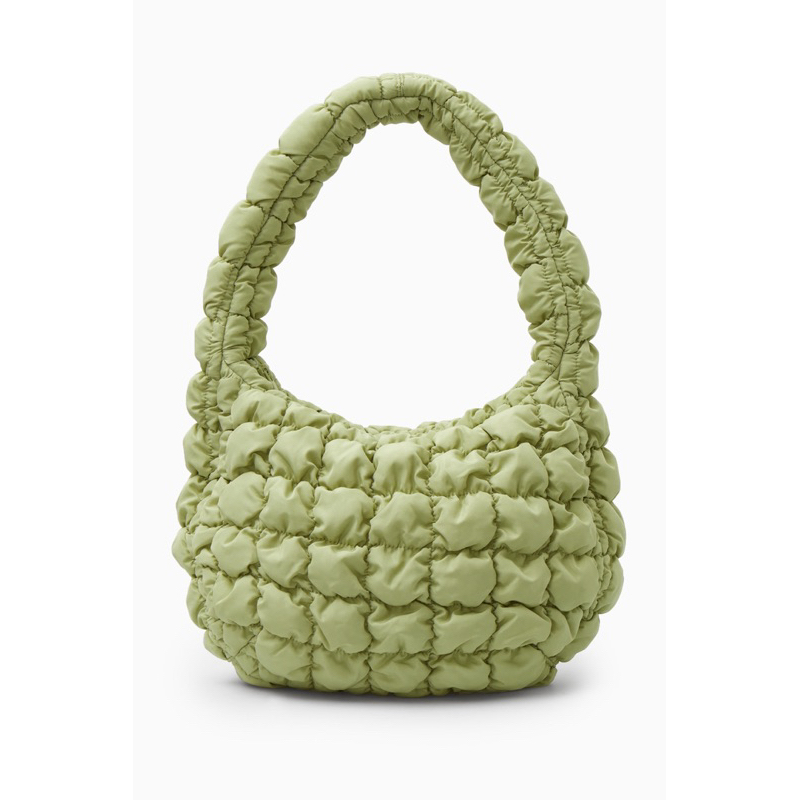 ✨แท้ พร้อมส่ง✨ กระเป๋า COS mini quilted bag 🥑 Avocado color 🥑