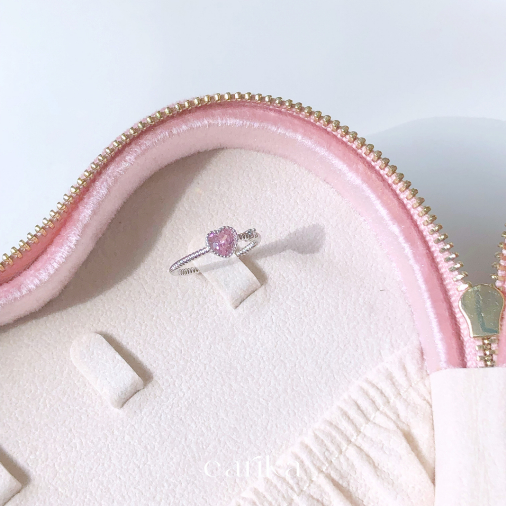 earika.earrings - rose quartz heart ring แหวนหัวใจชมพู ฟรีไซส์ปรับขนาดได้