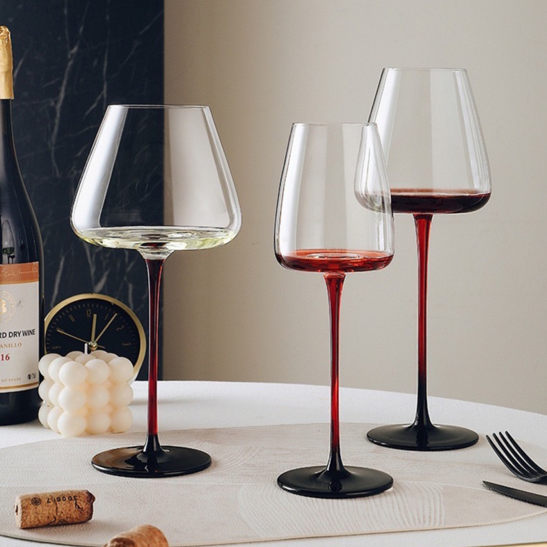 พร้อมส่ง[BK Holiday shop]แก้วไวน์ แชมเปญ เครื่องดื่มสังสรรค์ ใช้สังสรรค์พบปะ หรูขาแก้วแดงเป็นเอกลักษณ์UTL-202308