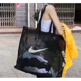 พร้อมส่ง✨กระเป๋าตาข่าย nike🇰🇷 ถุงผ้าไนกี้ กระเป๋า nike กระเป๋ากันน้ำ กระเป๋ากีฬา ขนาด 50x43 ซม.