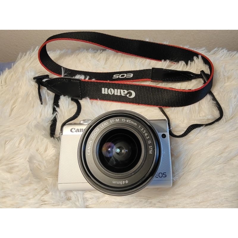 กล้อง Canon EOS M100 มือ 2 พร้อมเลนส์คิท 15-45mm