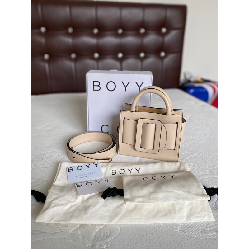 Boyy Bobby18Bobby18 Leather buckle  สี Meringue size Os